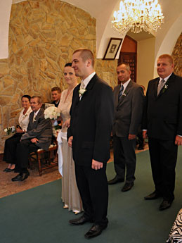 Nevěsta a ženich se svědky Janem a Tomášem